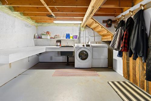 Salle de lavage - 7 Ch. De Maryland, Bristol, QC 