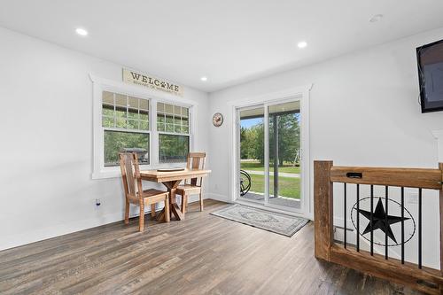 Escalier - 7 Ch. De Maryland, Bristol, QC 