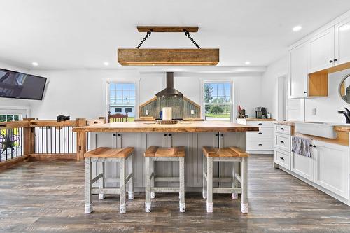 Cuisine - 7 Ch. De Maryland, Bristol, QC 