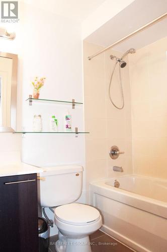 57 Galleria Parkway, Markham, ON - Indoor Photo Showing Bathroom