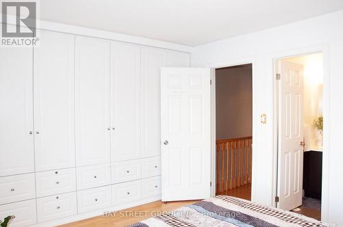 57 Galleria Parkway, Markham, ON - Indoor Photo Showing Bedroom