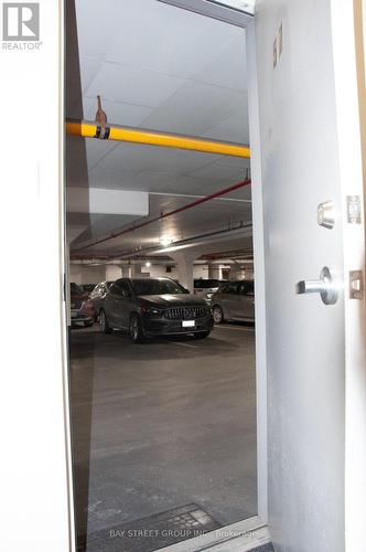 57 Galleria Parkway, Markham, ON - Indoor