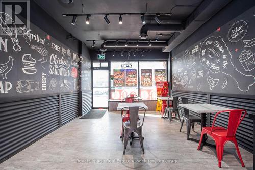 Main - 3071 Hurontario Street, Mississauga, ON 