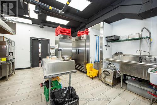 Main - 3071 Hurontario Street, Mississauga, ON 