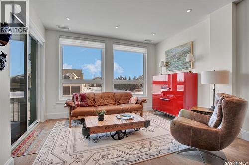 104 408 Cartwright Street, Saskatoon, SK - Indoor Photo Showing Living Room