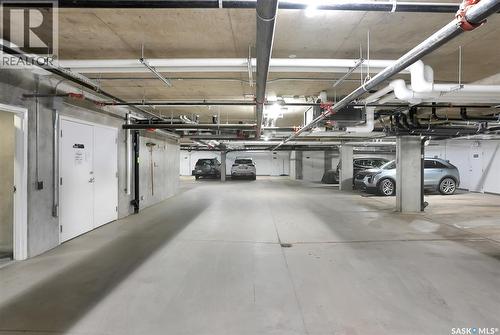 206 3581 Evans Court, Regina, SK - Indoor Photo Showing Garage