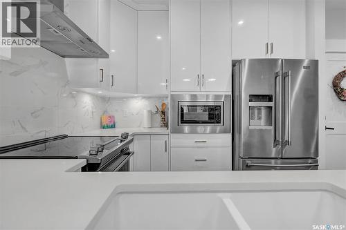 206 3581 Evans Court, Regina, SK - Indoor Photo Showing Kitchen With Upgraded Kitchen