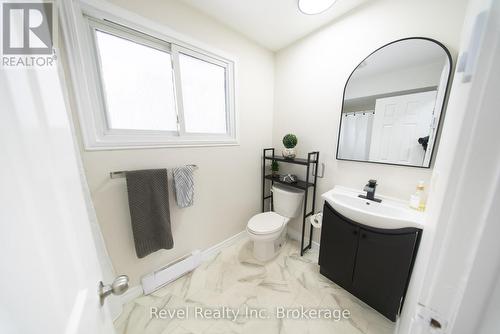 1728 Mckeown Avenue, North Bay (Widdifield), ON - Indoor Photo Showing Bathroom