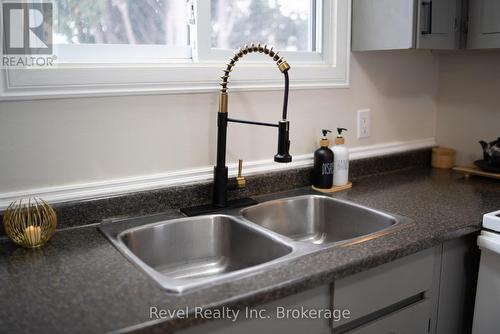 1728 Mckeown Avenue, North Bay (Widdifield), ON - Indoor Photo Showing Kitchen With Double Sink