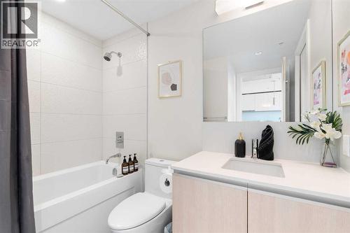 808, 1188 3 Street Se, Calgary, AB - Indoor Photo Showing Bathroom