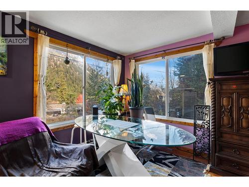 1800 Paul Lake Road, Kamloops, BC - Indoor