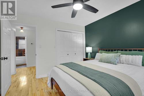 4279 South Routledge Road, London South (South V), ON - Indoor Photo Showing Bedroom
