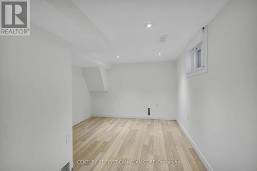 4279 South Routledge Road, London South (South V), ON - Indoor Photo Showing Other Room