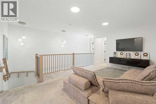 36 Magnolia Bay Se, Calgary, AB - Indoor