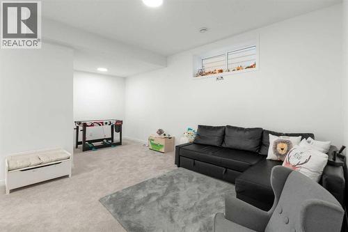 36 Magnolia Bay Se, Calgary, AB - Indoor