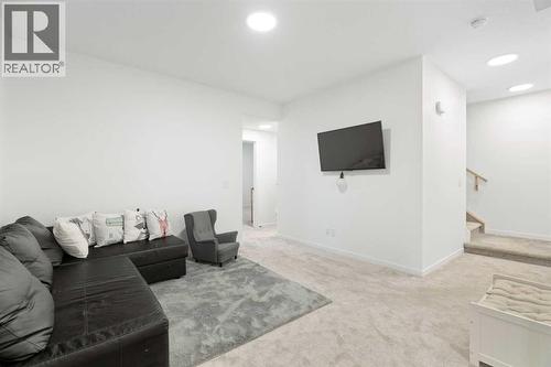 36 Magnolia Bay Se, Calgary, AB - Indoor