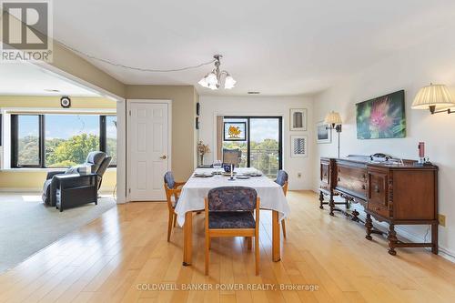 602 - 19 King Street, London East (East K), ON - Indoor