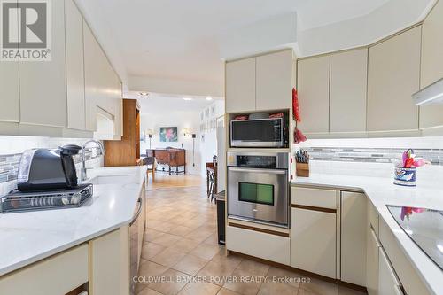 602 - 19 King Street, London East (East K), ON - Indoor Photo Showing Kitchen