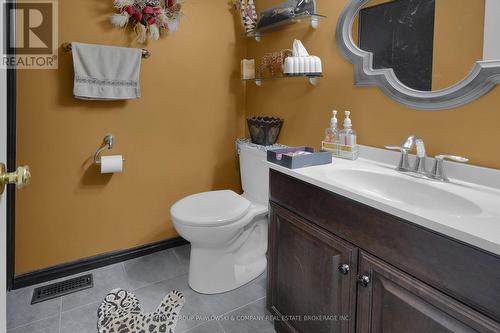 59 Golfview Crescent, London South (South Q), ON - Indoor Photo Showing Bathroom