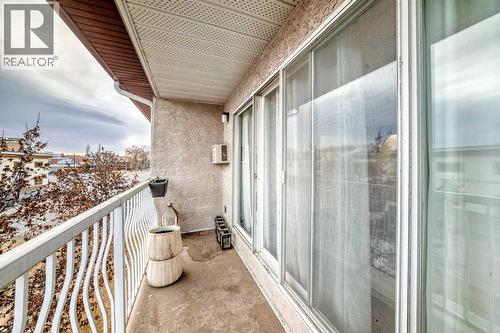 314, 5326 47 Avenue, Red Deer, AB - Outdoor With Exterior