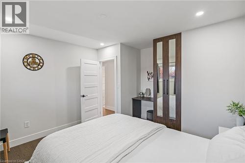 15 Andres Street, Virgil, ON - Indoor Photo Showing Bedroom