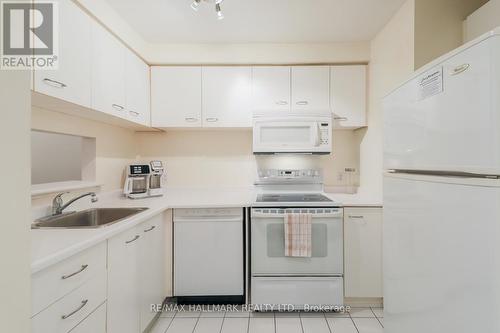 201 - 193 Lake Driveway Drive W, Ajax, ON - Indoor Photo Showing Kitchen