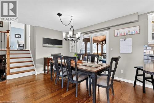 6140 Sixteen Road, West Lincoln, ON - Indoor Photo Showing Dining Room
