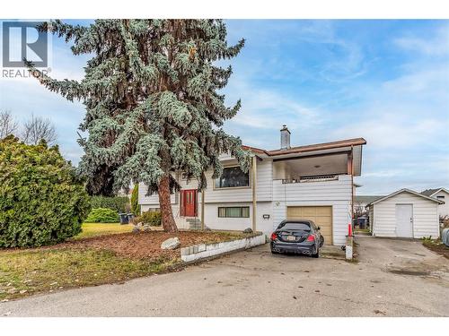 758 Josselyn Court, Kelowna, BC - Outdoor