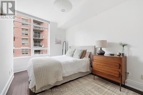 Bedroom 3 - 401 - 55 Delisle Avenue, Toronto, ON - Indoor Photo Showing Bedroom