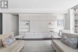 BI Entertainment Wall - 