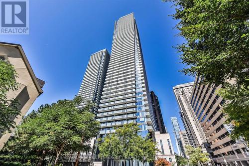 5302 - 1080 Bay Street, Toronto, ON - Outdoor With Facade