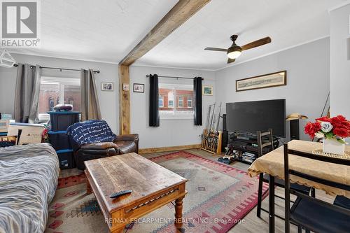 6 Cayuga Street N, Haldimand, ON 