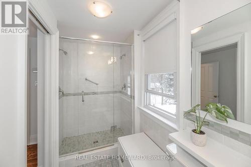 237 Ferris Road, Toronto, ON - Indoor Photo Showing Bathroom