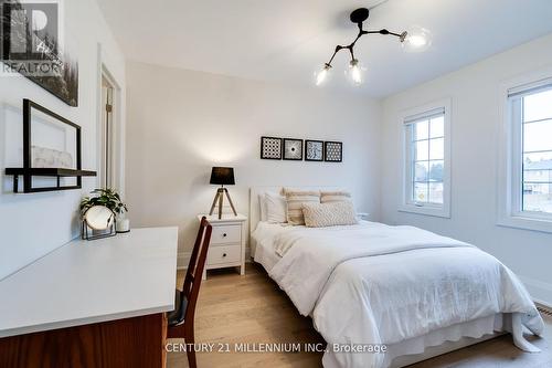 1956 Don White Court, Oshawa, ON - Indoor Photo Showing Bedroom