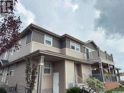 329 100 Chaparral Boulevard, Martensville, SK - Outdoor