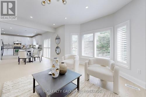 47 Medoc Place, Vaughan, ON - Indoor Photo Showing Living Room