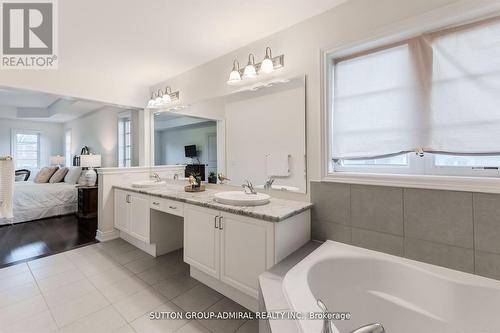 23 Samson Trail, King, ON - Indoor Photo Showing Bathroom