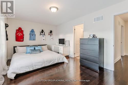 23 Samson Trail, King, ON - Indoor Photo Showing Bedroom