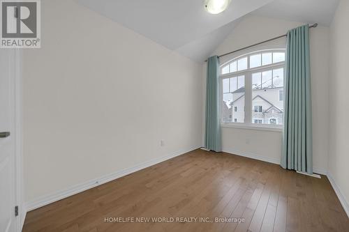 48 Crofting Crescent, Markham, ON - Indoor Photo Showing Other Room