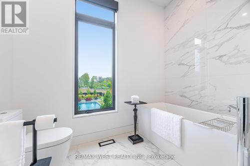 83 Navigation Drive, Prince Edward County, ON - Indoor Photo Showing Bathroom