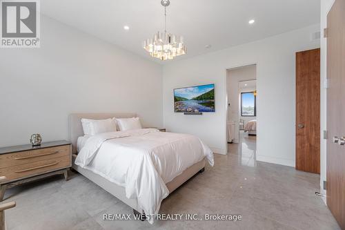 83 Navigation Drive, Prince Edward County, ON - Indoor Photo Showing Bedroom