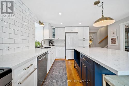27 Durham St Street, Grey Highlands, ON - Indoor Photo Showing Kitchen With Double Sink With Upgraded Kitchen