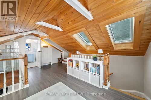 27 Durham St Street, Grey Highlands, ON - Indoor Photo Showing Other Room