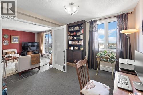 1501 320 5Th Avenue N, Saskatoon, SK - Indoor