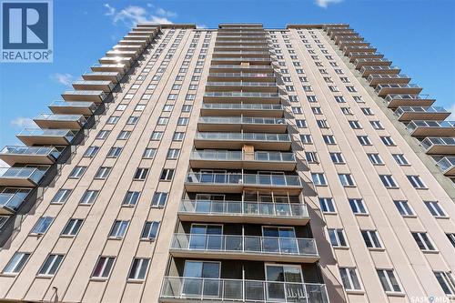 1501 320 5Th Avenue N, Saskatoon, SK - Outdoor With Balcony With Facade