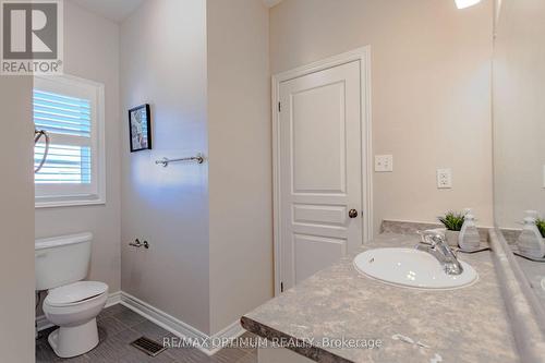 150 Lloyd Sanderson Drive, Brampton, ON - Indoor Photo Showing Bathroom