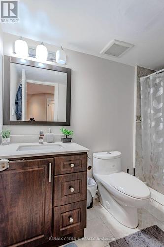 150 Lloyd Sanderson Drive, Brampton, ON - Indoor Photo Showing Bathroom