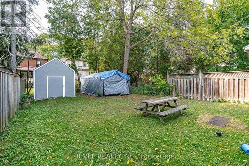 33 Cline Avenue N, Hamilton, ON - Outdoor