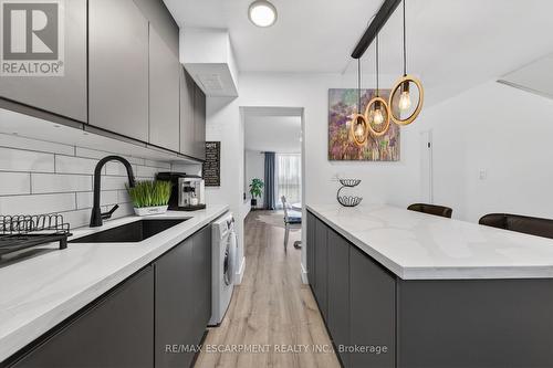 324 - 350 Quigley Road, Hamilton, ON - Indoor Photo Showing Kitchen With Upgraded Kitchen