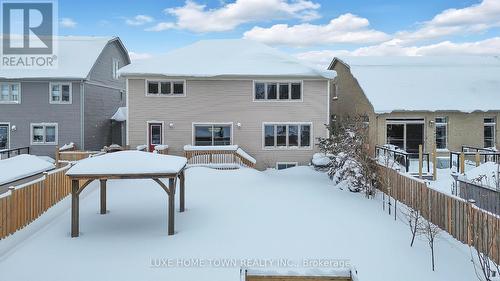 136 Harpin Way E, Centre Wellington, ON - Outdoor